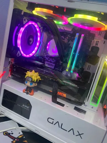 Placa de Vídeo RX 7600 GAMING OC 8G AMD Radeon Gigabyte, 8GB
