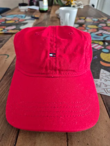 Boné Tommy Hilfiger Clássico Vermelho<br>0