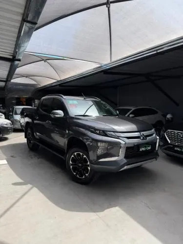 Mitsubishi TRITON GL AT 4X2 2024