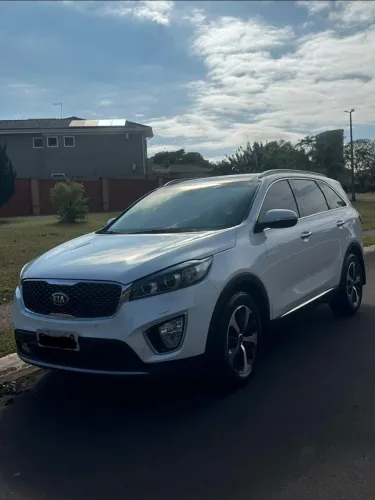 Kia Motors Sorento 3.3 V6 24V 270cv 4X2 Aut. 2016