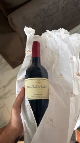 Vinho Angélica Zapata