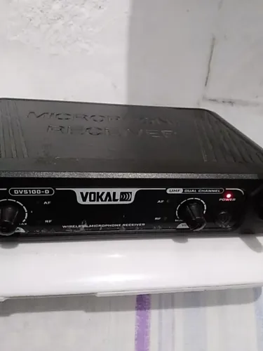 Receptor de microfone sem fio VOKAL-(UHF)DVS100-D