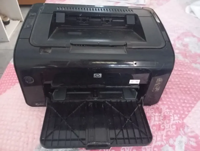 HP LaserJet P1102 + Estabilizador Force Line - Excelente Estado