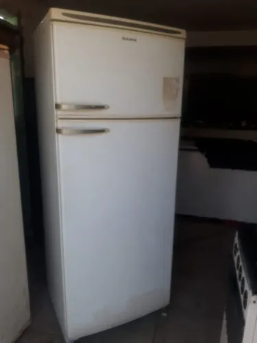Geladeira Dako 450 litros