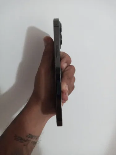 Iphone 13 pro max disponível para venda.