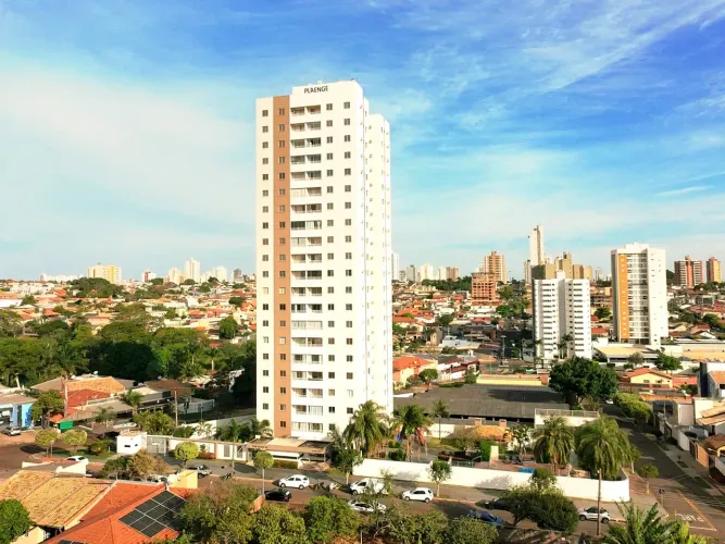 3 Quartos sendo 1 suite totalmente reformado e andar alto!!