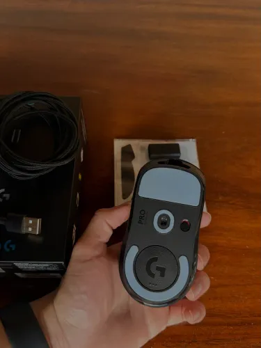 Logitech G Pro X Superlight 1 - Preto