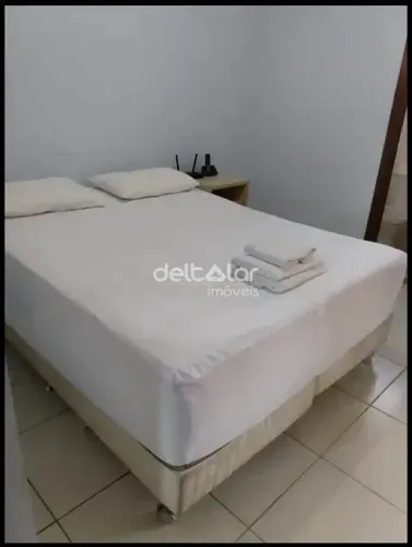 Casa mobiliada para locação com 3 quartos, 1 suíte, 1 vaga coberta no bairro Etelvina Carn