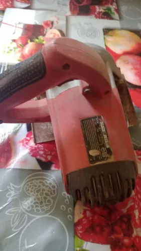 Vendo serra mármore Black Decker 110v