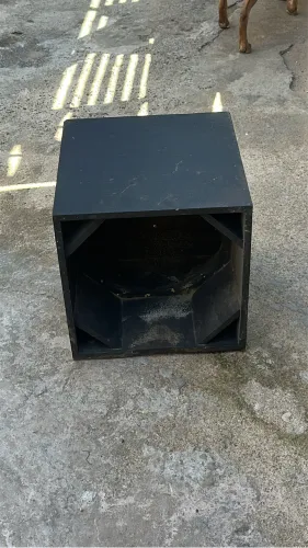 Vendo caixa canhão para falante de 15