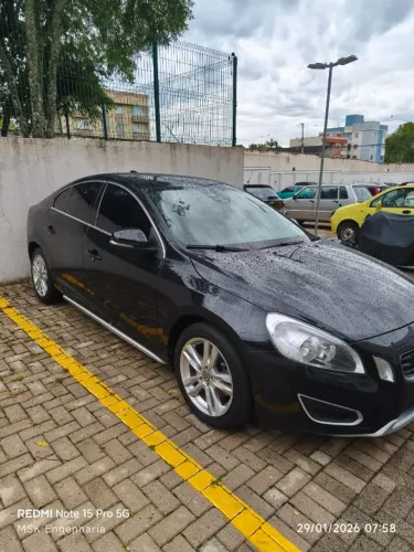 Volvo S60 T-5 2.0 240cv 4P 2011