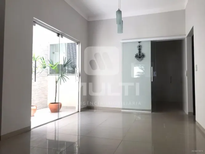 Casa - NOVA UBERLANDIA