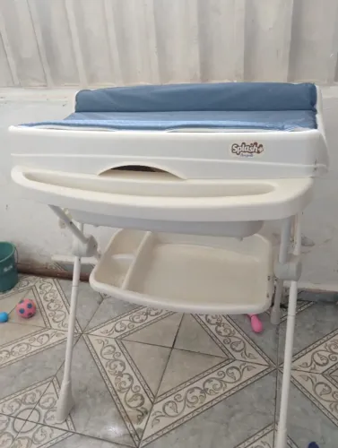 Kit com Banheira Burigotto+carrinho de bebê+Quadros+um brinde 