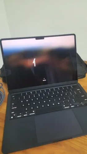 Apple MacBook Air 13.6" M3 8GB RAM 256GB SSD - Com Bolsa