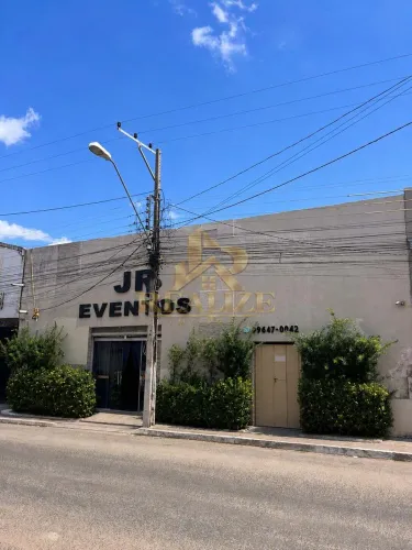 Pavilhão/Galpão à venda no bairro Centro - Imperatriz/MA
