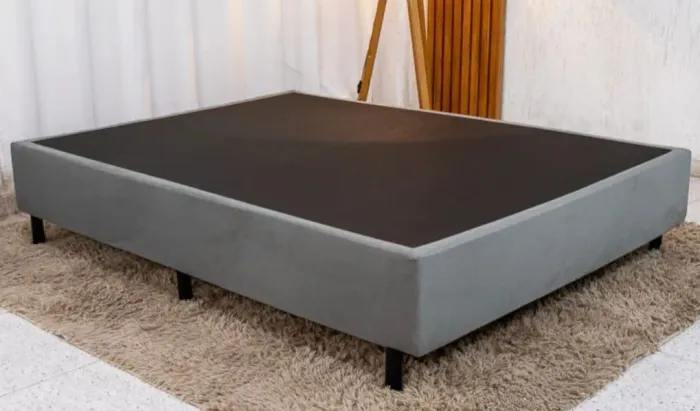Vendo BASE para cama de casal Nova