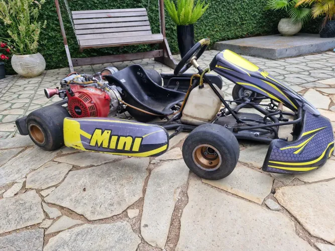 Kart seminovo pouco usado
