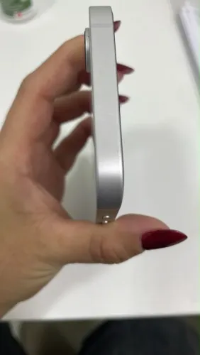 iPhone 16e