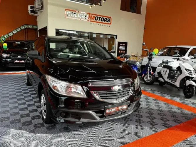 Chevrolet Onix 1.0 MPFI LS 8V Flex 4P Manual 2013