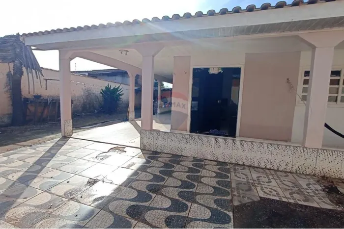 Oportunidade Imperdível no Setor 6 Sua Nova Casa Espera por Você!