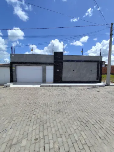 Vendo CASA com PISCINA em BARREIRINHAS-MA