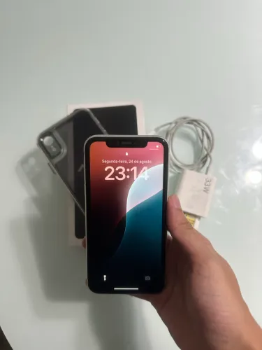 iPhone XR - 128GB BRANCO