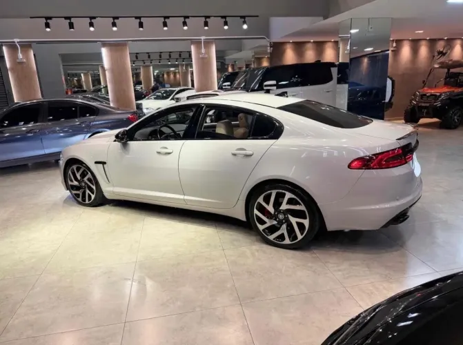 Jaguar XE 2.0 Turboch. R-sport 240/250cv Aut. 2018