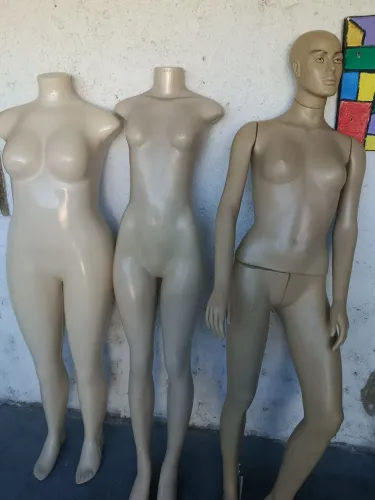 Vendo esses 3 Manequins