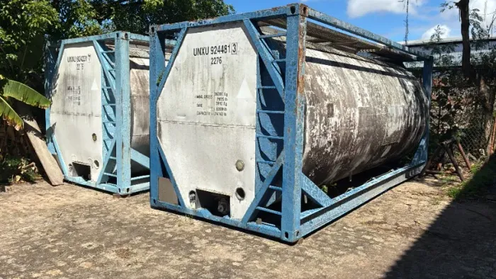 Tanque de aço inox sobre skid 24.300 L com revestimento térmico
