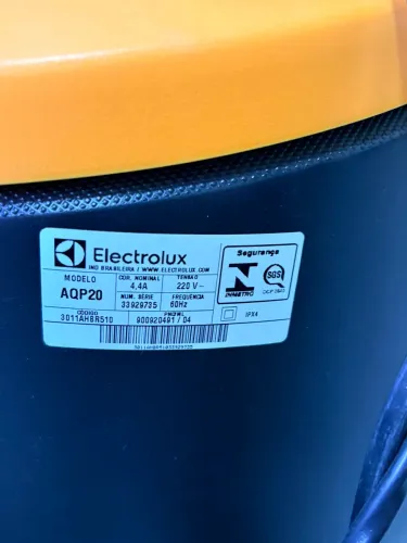 Aspirador de pó Electrolux 1400w