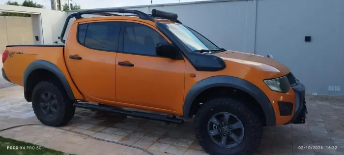 Mitsubishi L200 Triton Savana 3.2 CD TBI Dies. Mec. 2016