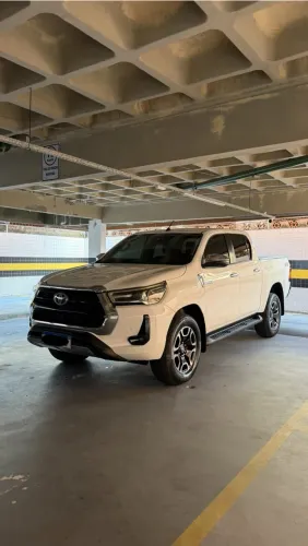 Toyota Hilux CD SRV 4X4 2.8 TDI Diesel Aut. 2021