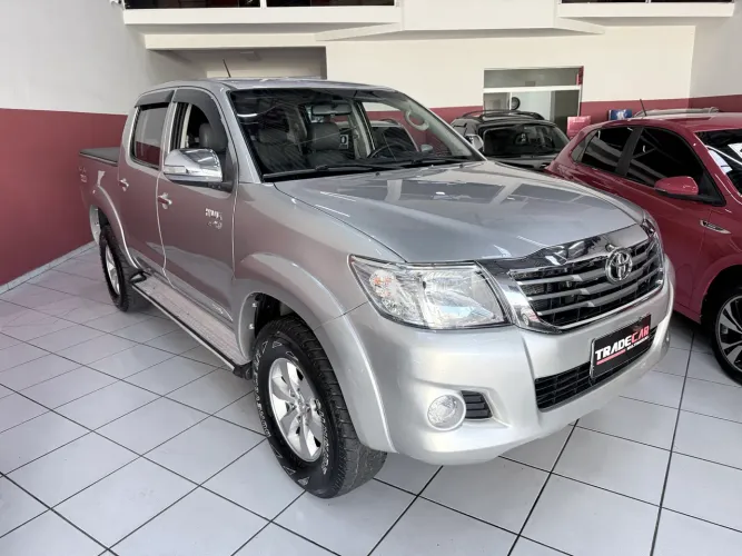 Toyota Hilux CD SRV 4X4 2.7 Flex 16V Aut. 2012