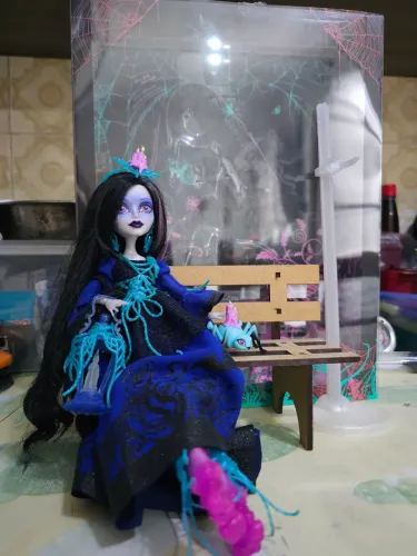 Monster High Lenore Loomington