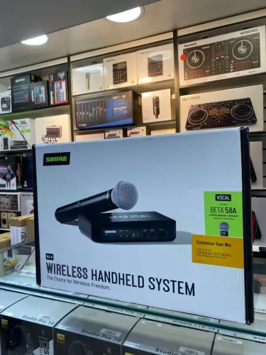Microfone de Mão Sem Fio Shure BLX24/B58, Cápsula BETA58 Oferta World Of Music 