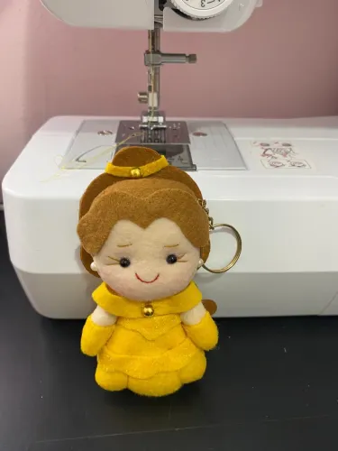 Chaveiro de feltro da Bela e a Fera