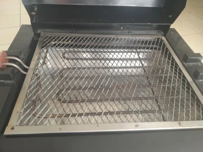 Churrasqueira eletrica v 220