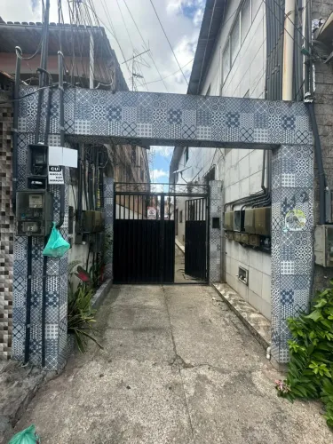 ALUGO APARTAMENTO COM UM QUARTO.