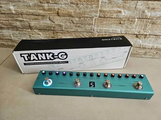 TANK G estado de zero com caixa