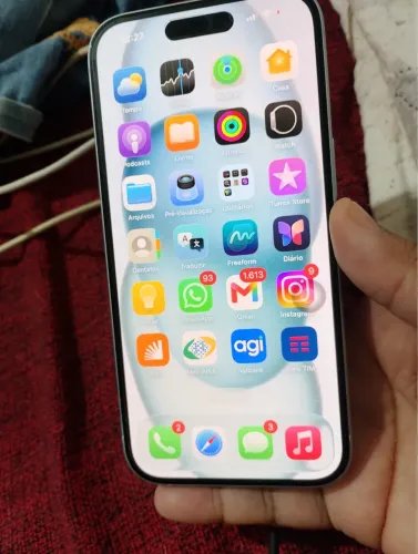 iPhone 15 
