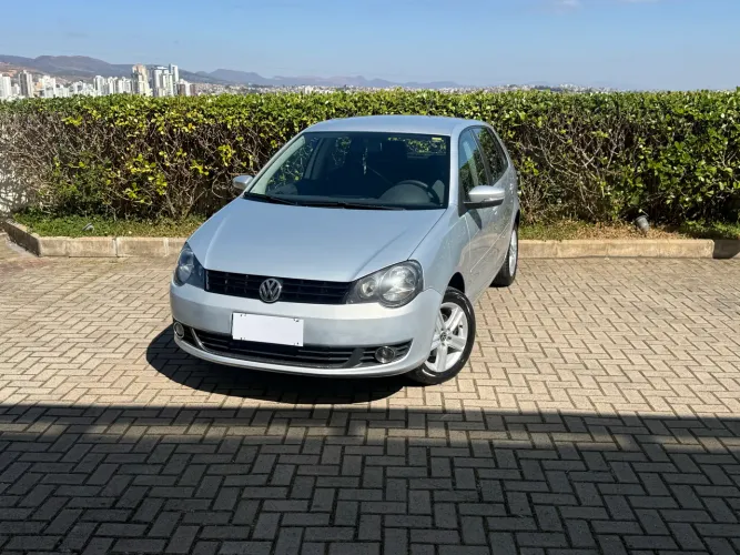 Volkswagen Polo 1.6 Mi/s.ouro 1.6 MI Tot.flex 8V 5P 2012