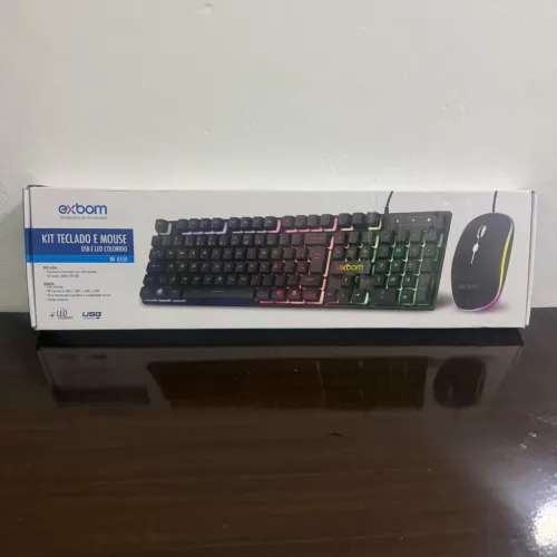 Kit Teclado e Mouse Exbom USB com LED Colorido - R$ 85 (Entrega Grátis em BC)