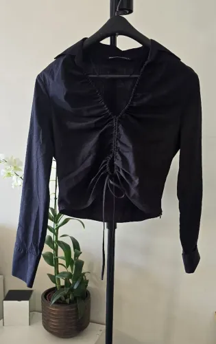 Blusa preta croped YOUCOM 