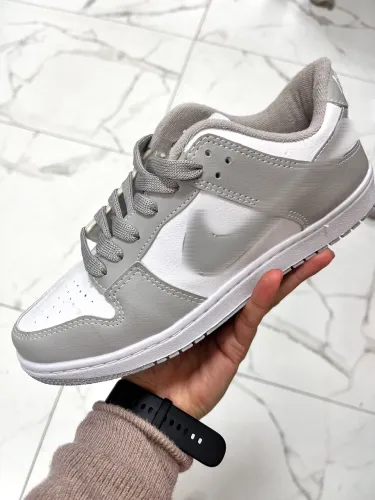 Vende se tenis casual esportivo