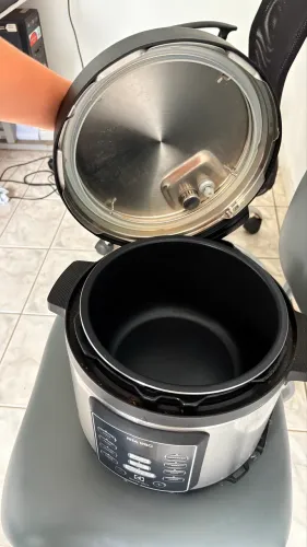 Panela de pressão elétrica