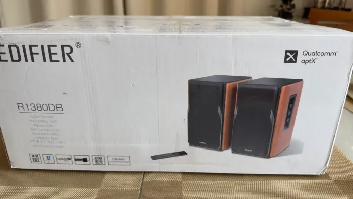 Caixa de som Edifier R1380DB