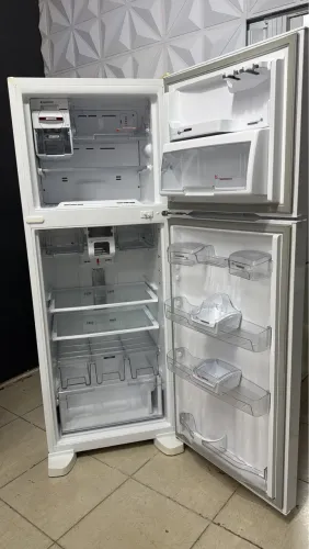 Geladeira Brastemp Frost Free Duplex com Painel Digital - Revisada + Garantia