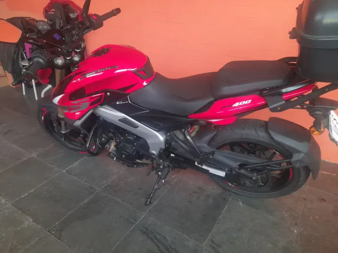 Moto Bajaj NS400 2026