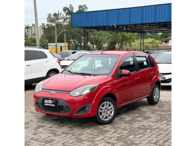 Ford Fiesta 1.0 Rocam SE Plus Hatch 8V Flex 4P Manual 2012