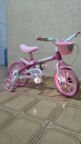 Bicicleta para criança de 3 a 5 anos de idade